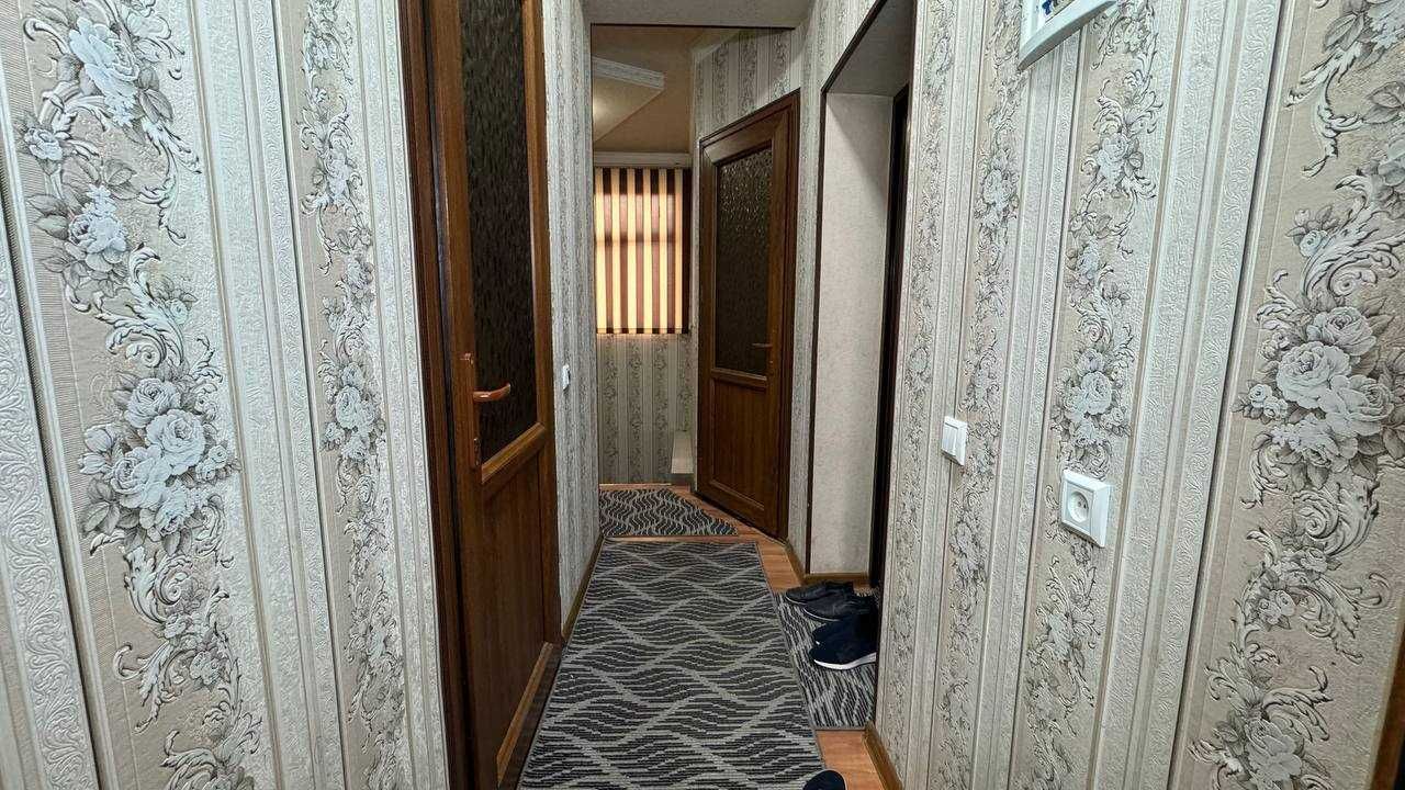 Шахар маркази  3 хонали янги қурилган квартира сотилади. ID: 287199