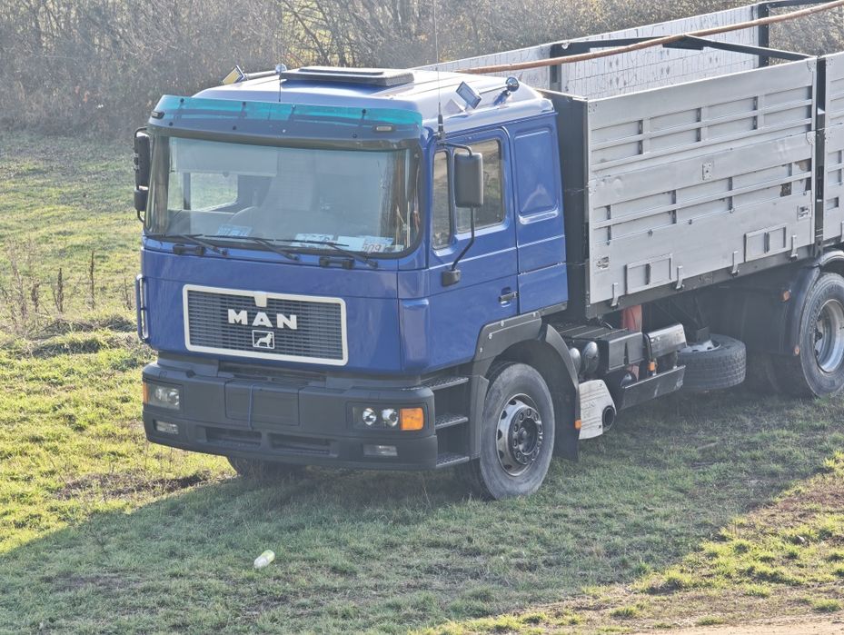 Man F2000 basculabil (cereale, rumeguș, cărbune,etc..)