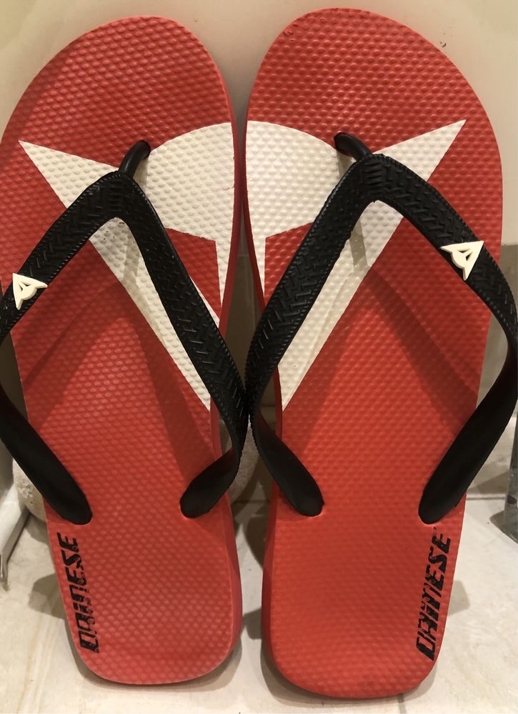 Dainese-flip flops