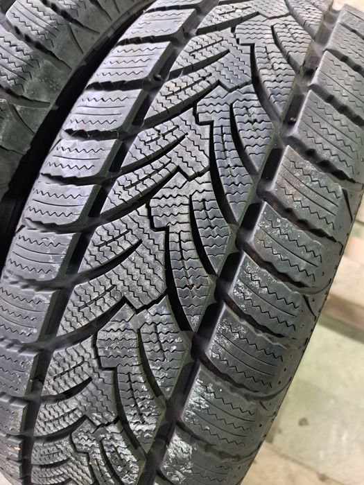 2 anvelope iarnă 205 60 r16 Platin