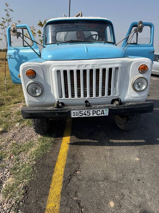 Ассенизатор 
Газ 53 бензин ассенизатор сотилади
Йили 1980
92млн