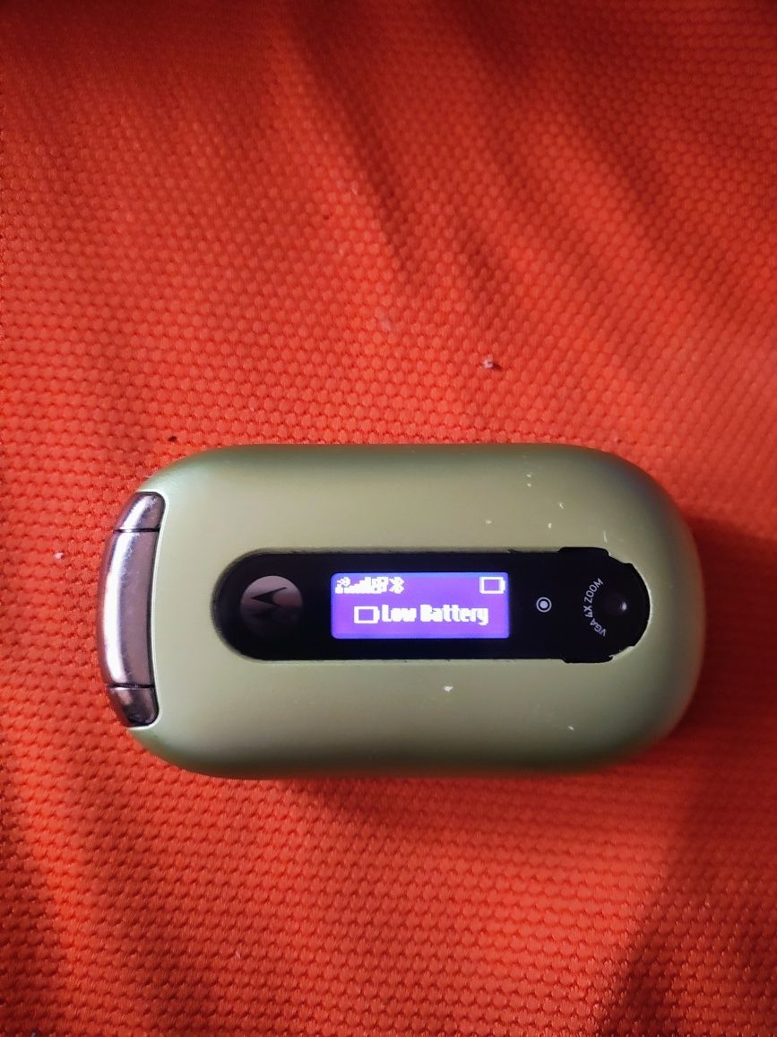 Motorola U6 Peble  ( decodat, cutie, impecabil)