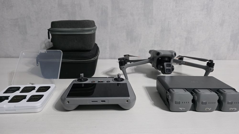 DJI Air 3 Fly More Combo (RC 2)