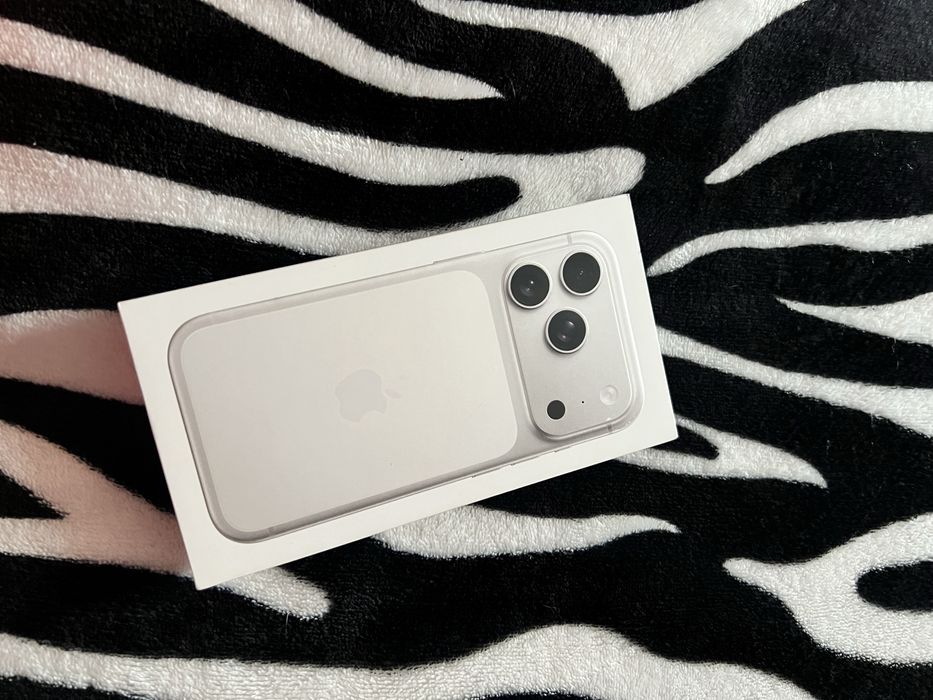 Iphone 17 pro  silver 256GB