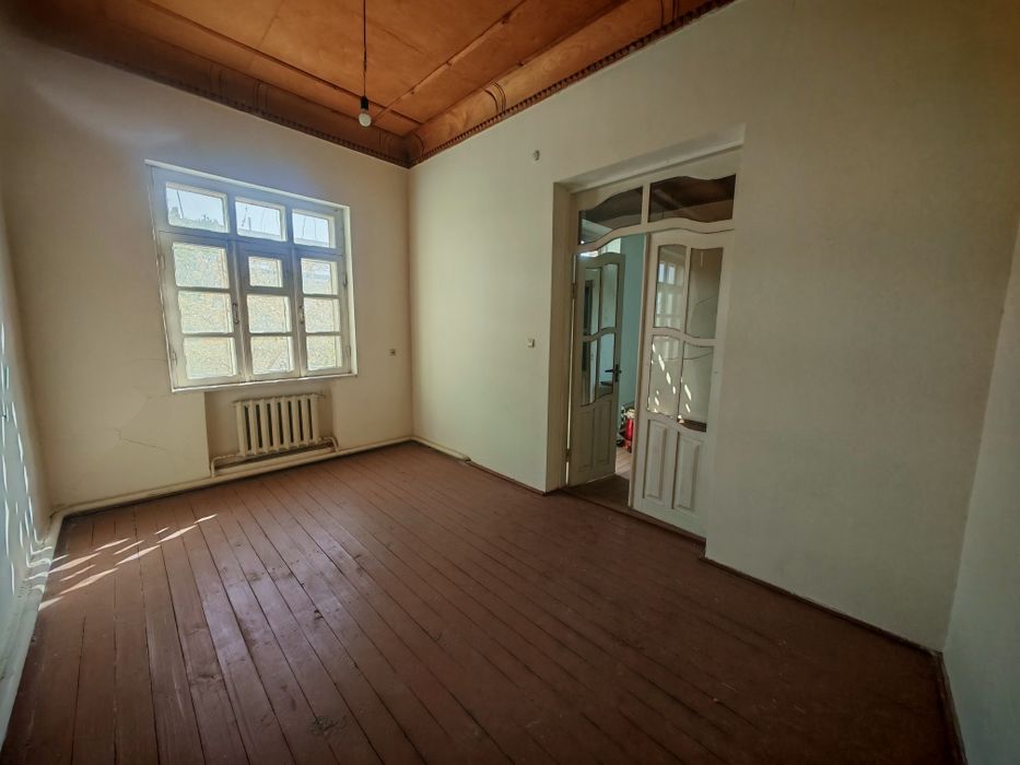 Remont talab mustahkam hovli sotiladi — Nazarbek, Xarakat