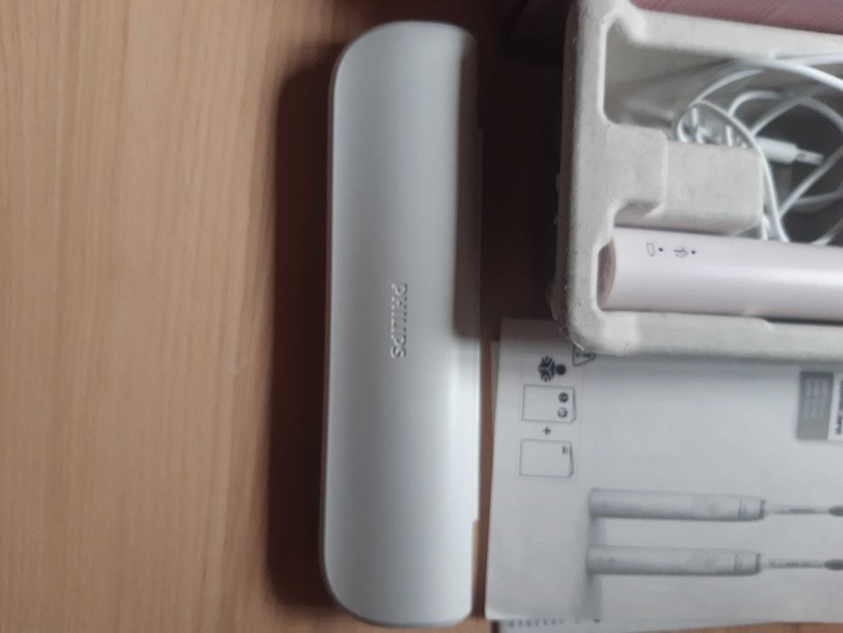 Ел. четка за зъби PHILIPS sonicare 3100 Special Edition