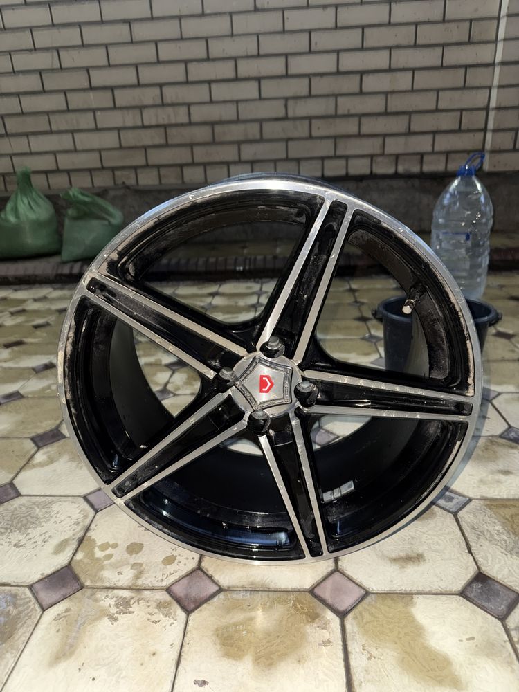 Vossen VL R17  Почти новая