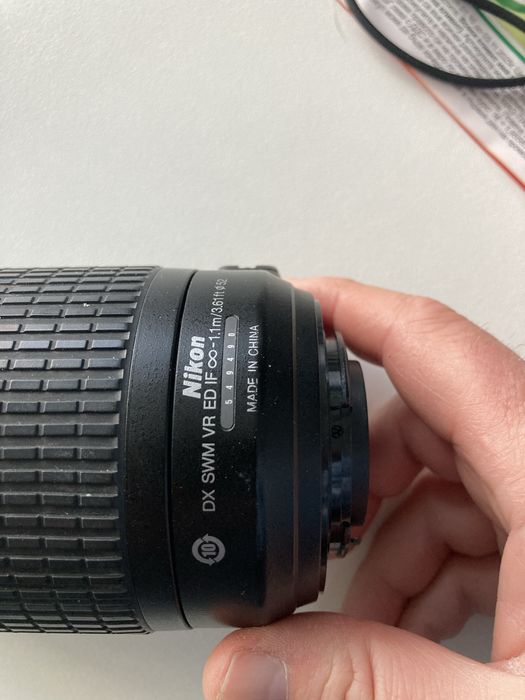 Nikon AF-S DX Nikkor 55-200mm f/4-5.6G VR, за части