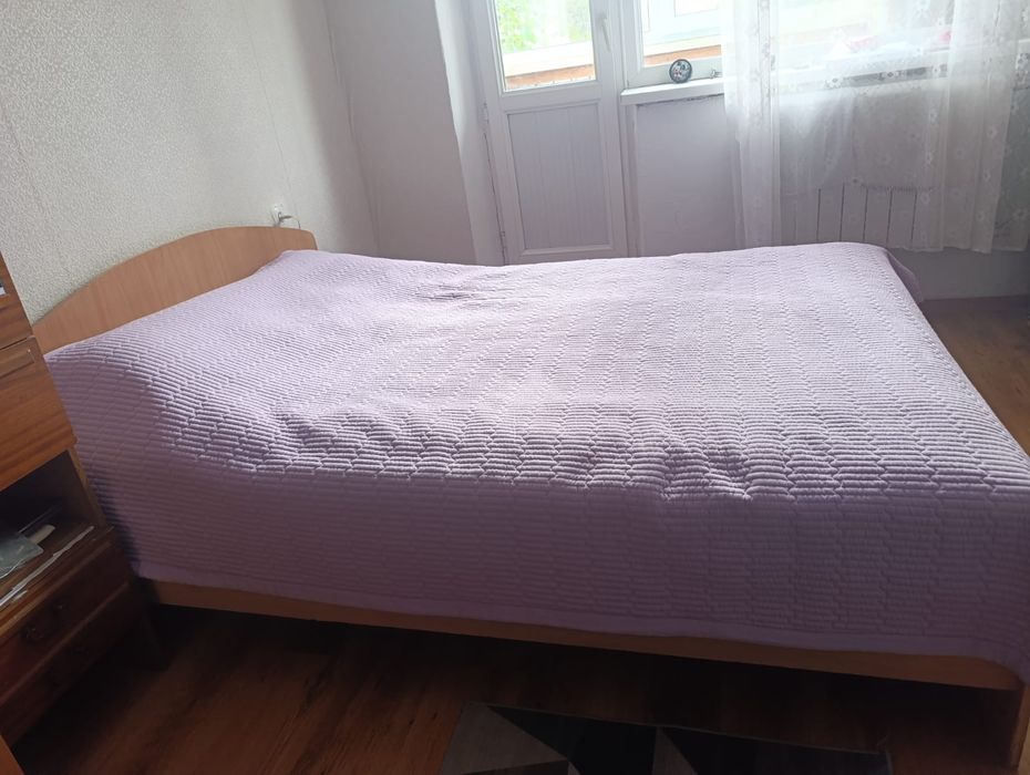 Кровать с матрасом бу