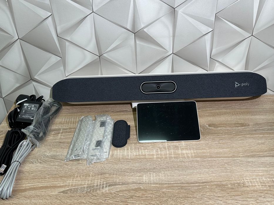 Kit videoconferinta Poly Studio X50 + tableta TC8 NOU !