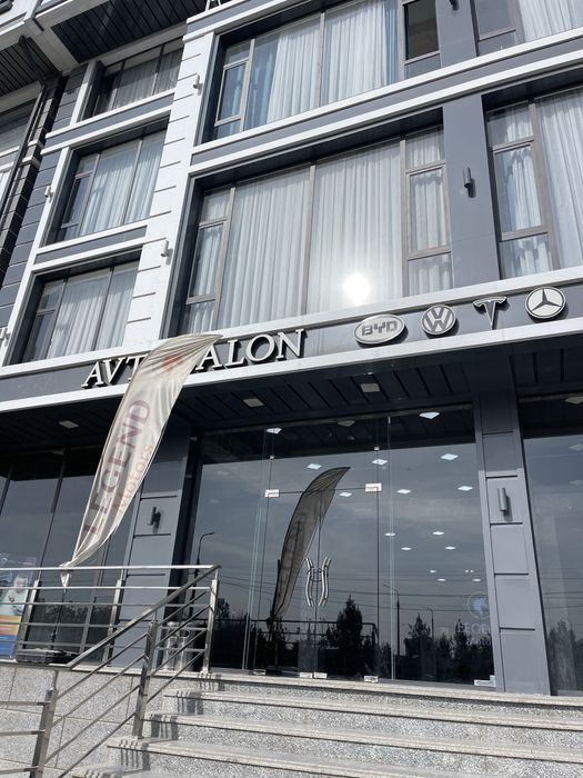 Avto Salon arendaga beriladi.