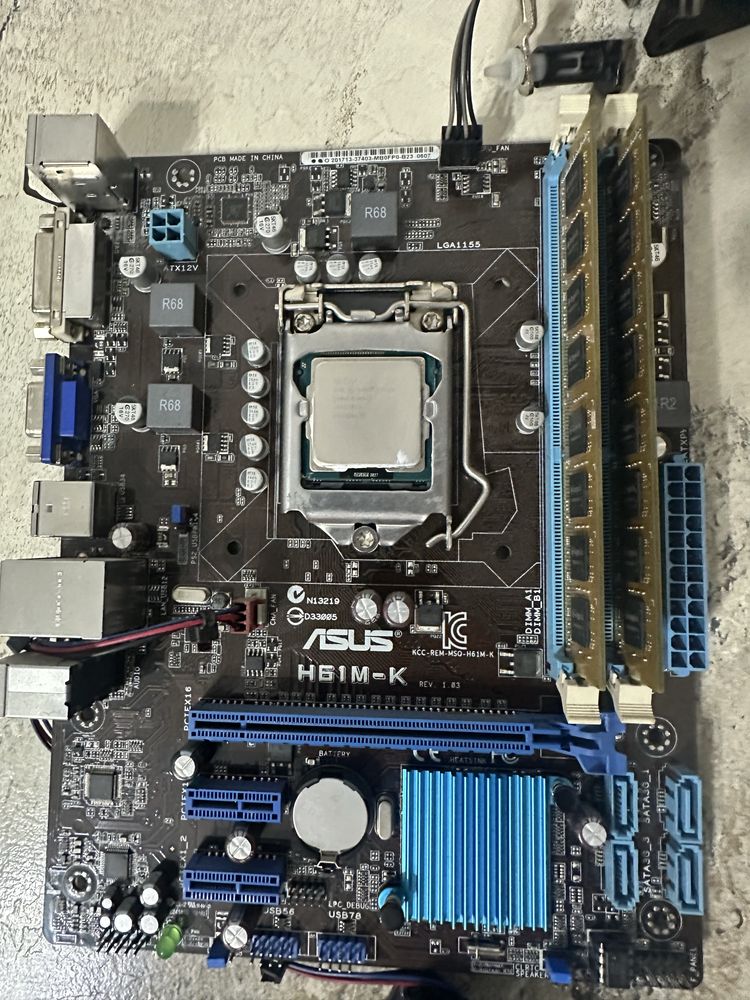 Материнская плата asus h61m-k с процессором core i3 3го поколения ddr3