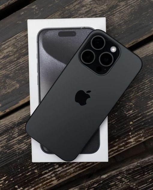 Iphone 15 pro black titanium