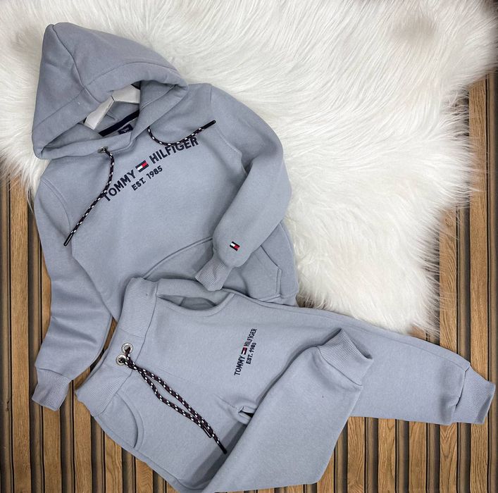 Treninguri copii vatuite
Bumbac gros 3 ate
 
Rosu 3 5  8  9 11 12
Alba