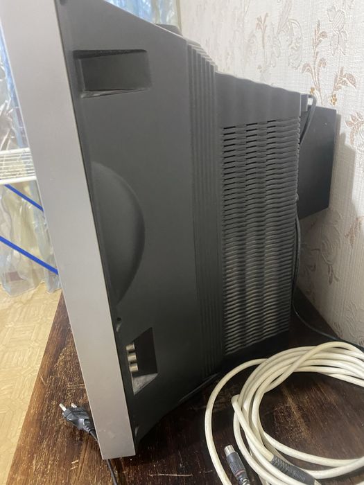 Продам телевизор