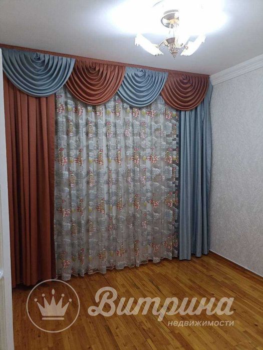 4-х комнатная квартира Юнусобад 19 квартал.