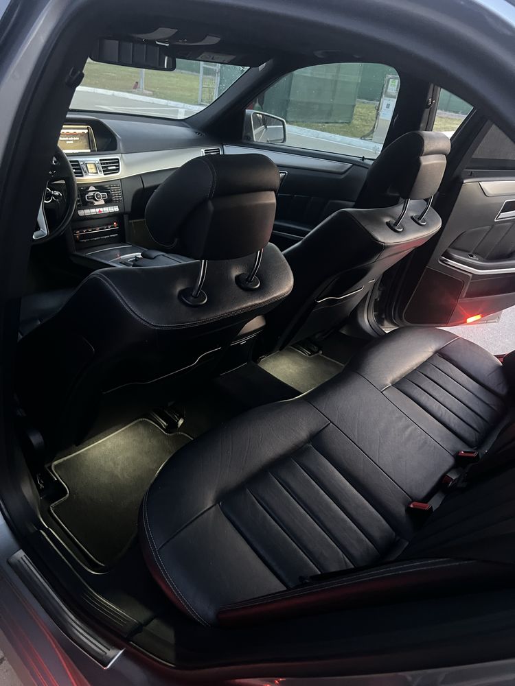 Mercedes E350 AMG