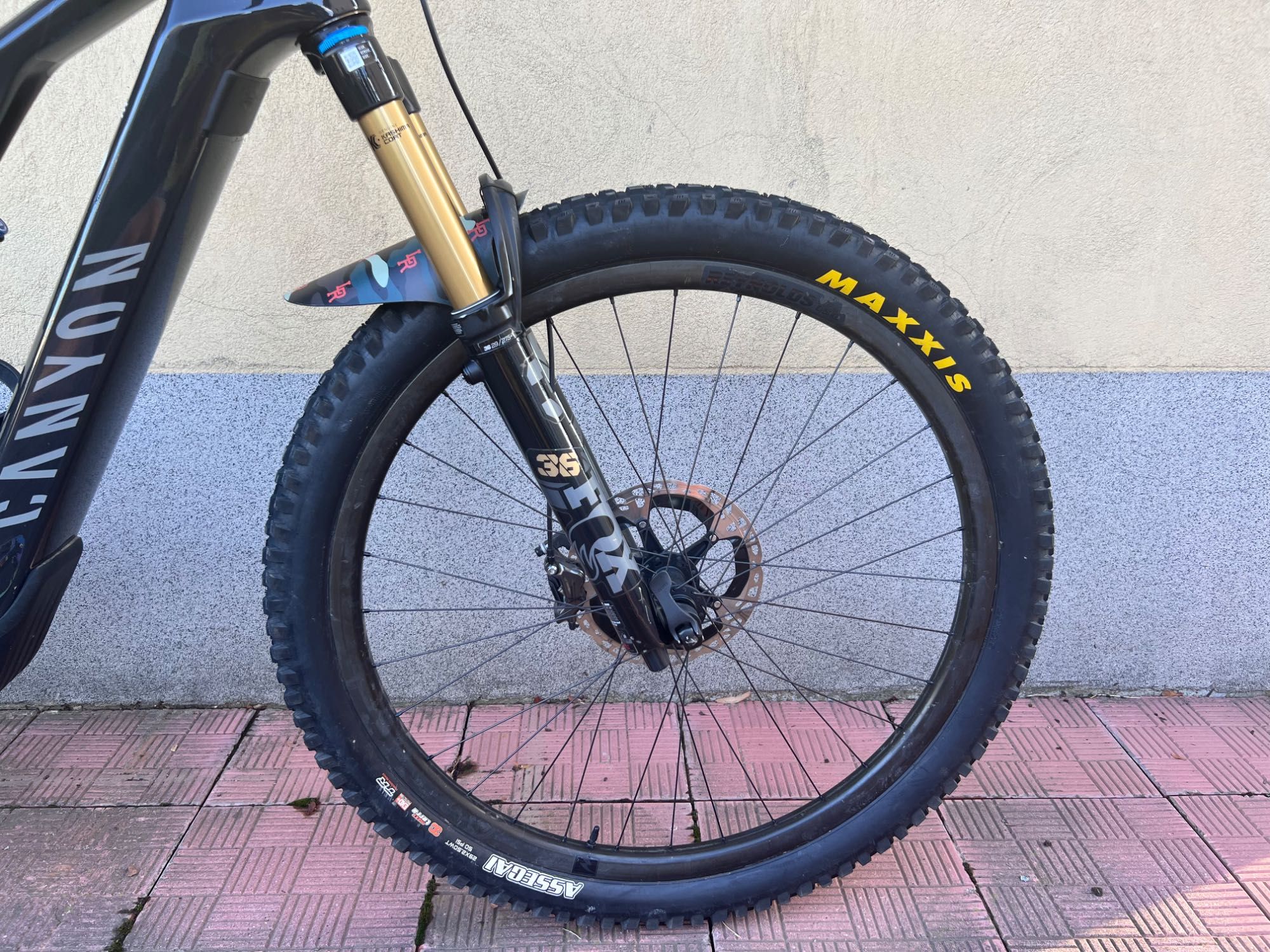 Canyon Spectral ON CFR 900wh 2022-2023 size M