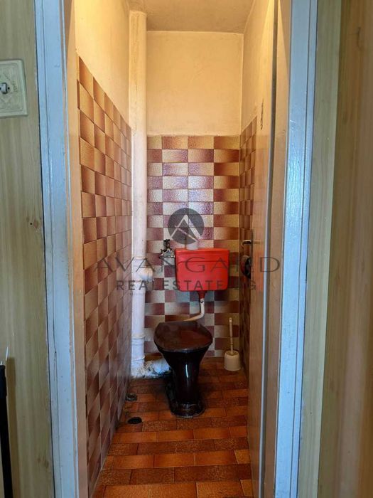 Продава се Тристаен апартамент в Пловдив, Кючук Париж - 104 кв.м за 1540 €/кв.м - Снимка #7