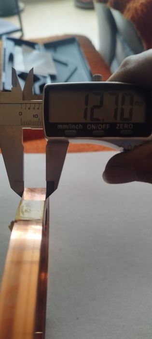 Продавам медна шина.