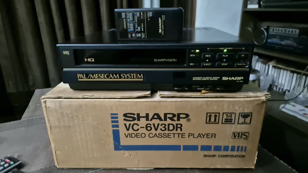 Видео плеер SHARP vc-6v3DR made in Japan в состоянии нового!