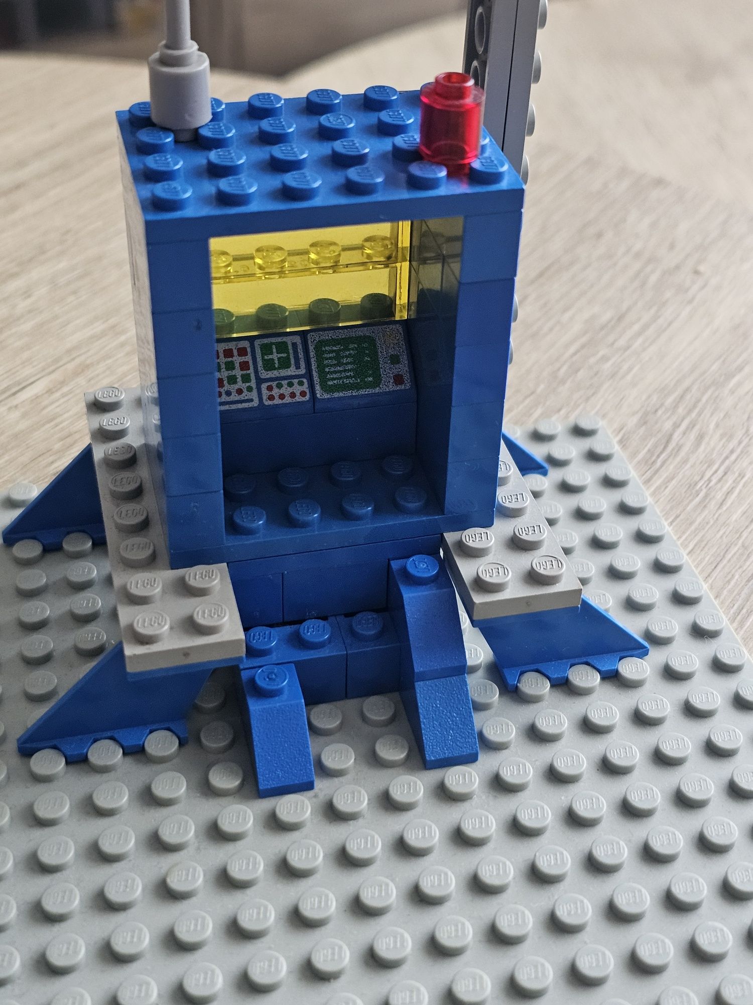 Lego 918 Space Transport и Lego 928 Galaxy Explorer Classic space vint