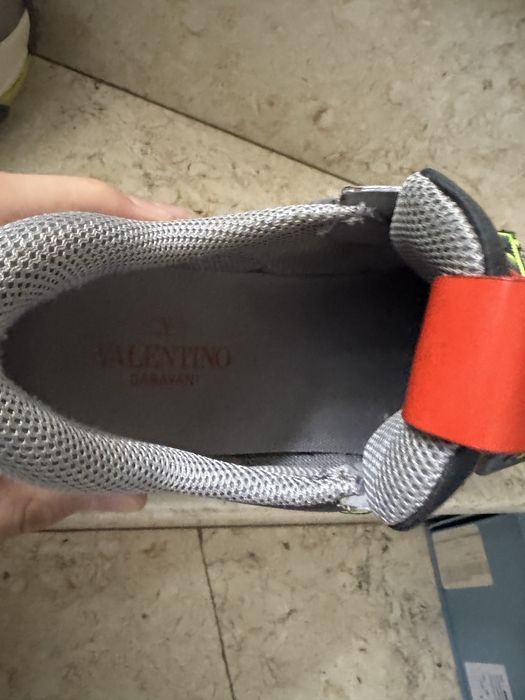 adidasi valentino garavani