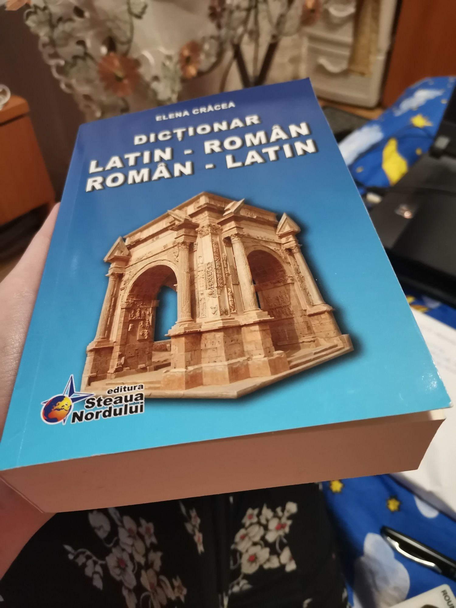 Dicționar latin-român, român-latin
