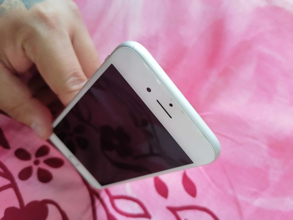 iPhone 6s в идеальном состоянии