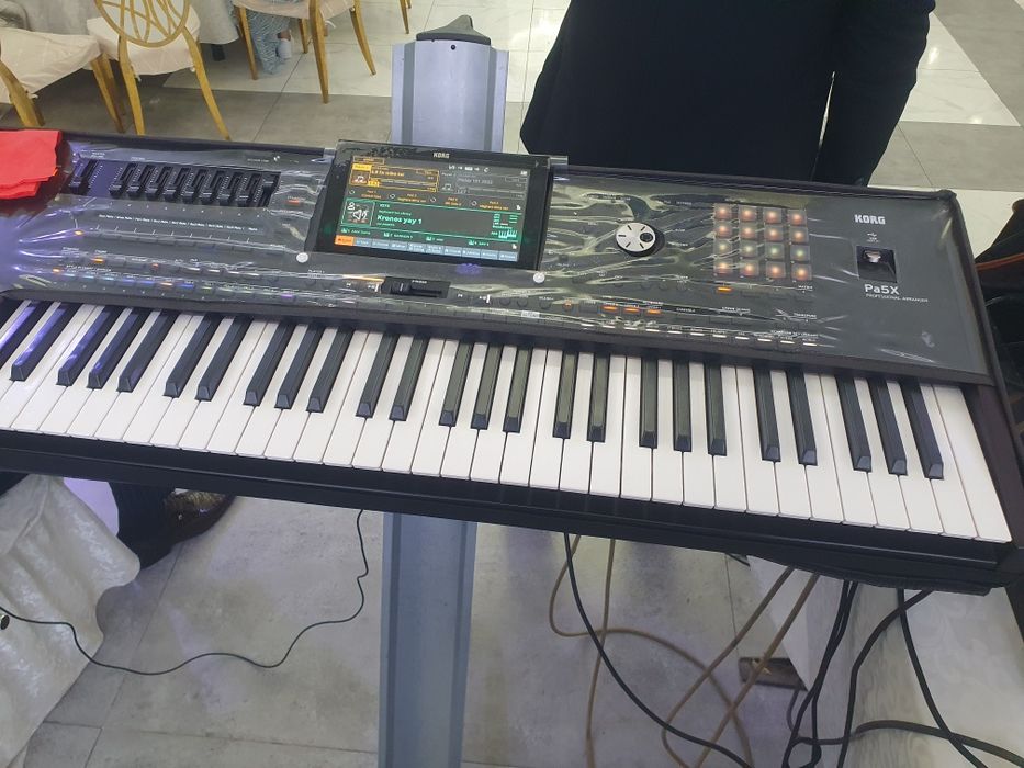 Корг па 5х 61 клавиш