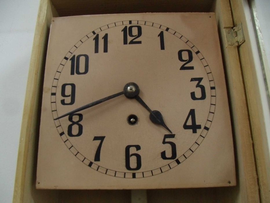 оф.7992 стар стенен часовник