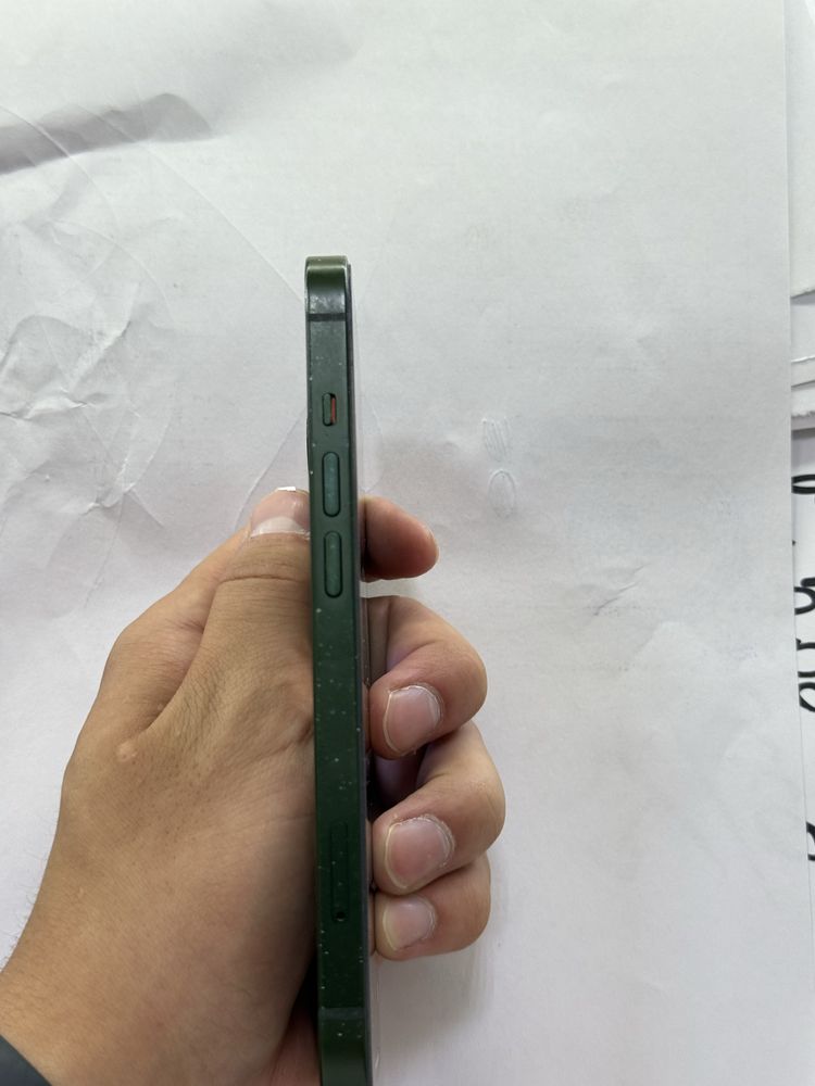 Продам iphone 13