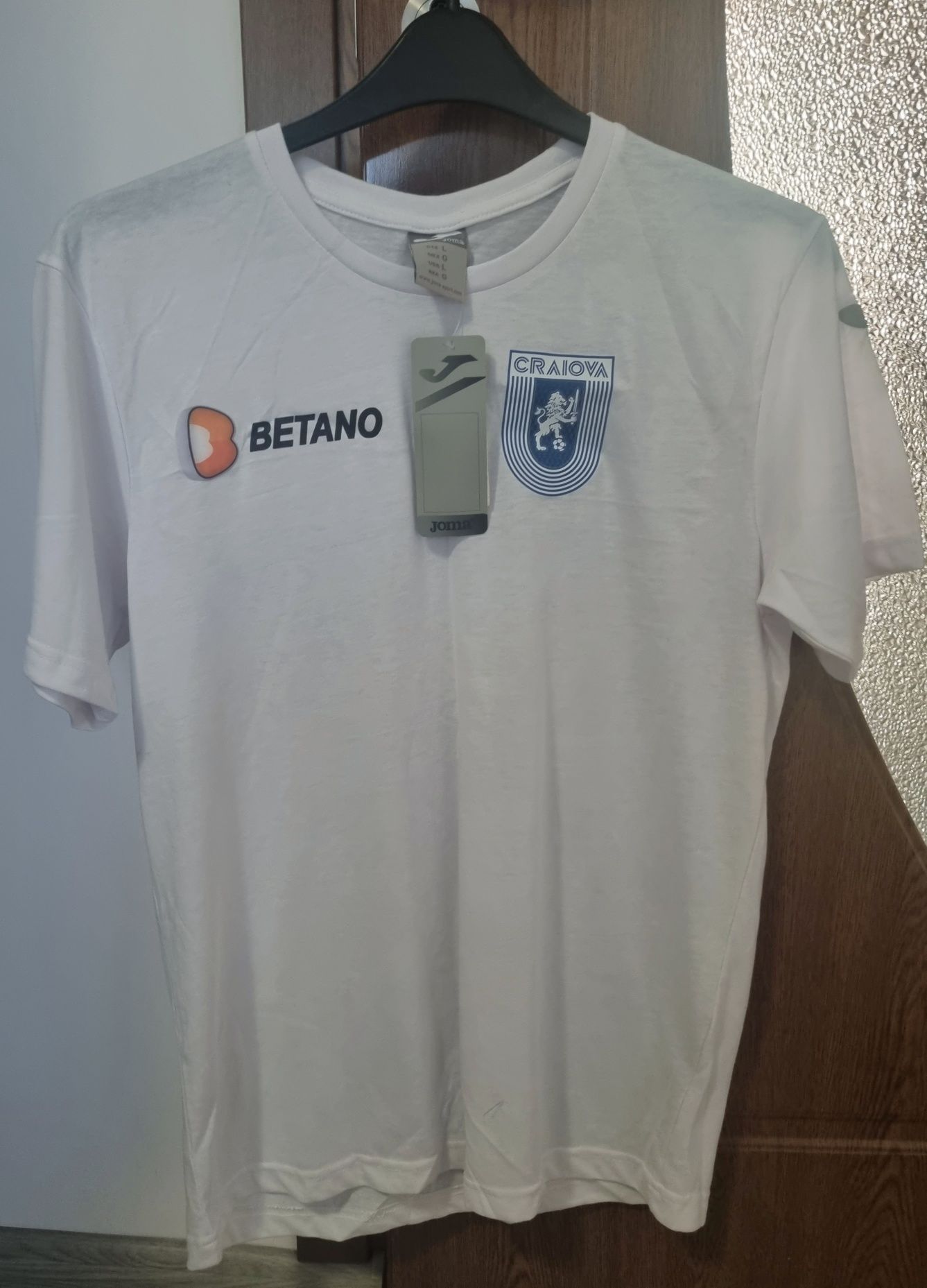 Tricou si sapca Universitatea Craiova