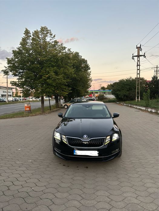 Skoda Octavia 3 / 1.6 diesel / bord digital