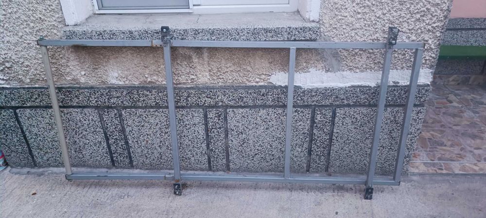 стойка за кану каяк на кола.