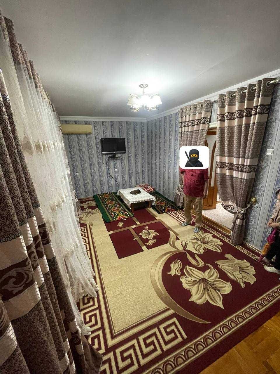 Себзар 2 комнатная квартира продается , 56м2 кирпич , Метро Г.Гулом
