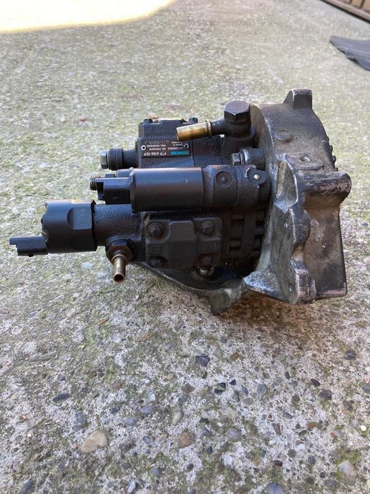 Pompă înaltă presiune Peugeot 307 cu suport