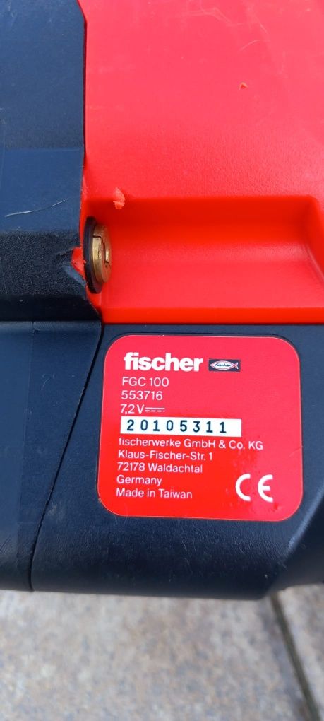 Pistol cuie beton  pe gaz FISCHER