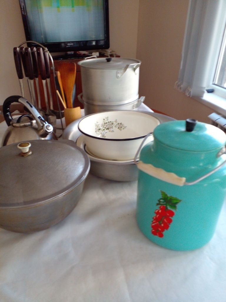 Кухонная посуда.