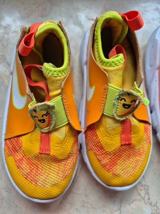 Adidasi Nike copii