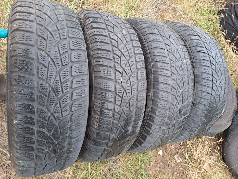 4бр. 15" 5Х112мм + 4бр. Зимни 195/65/15 Dunlop SP Winter Sport 3d