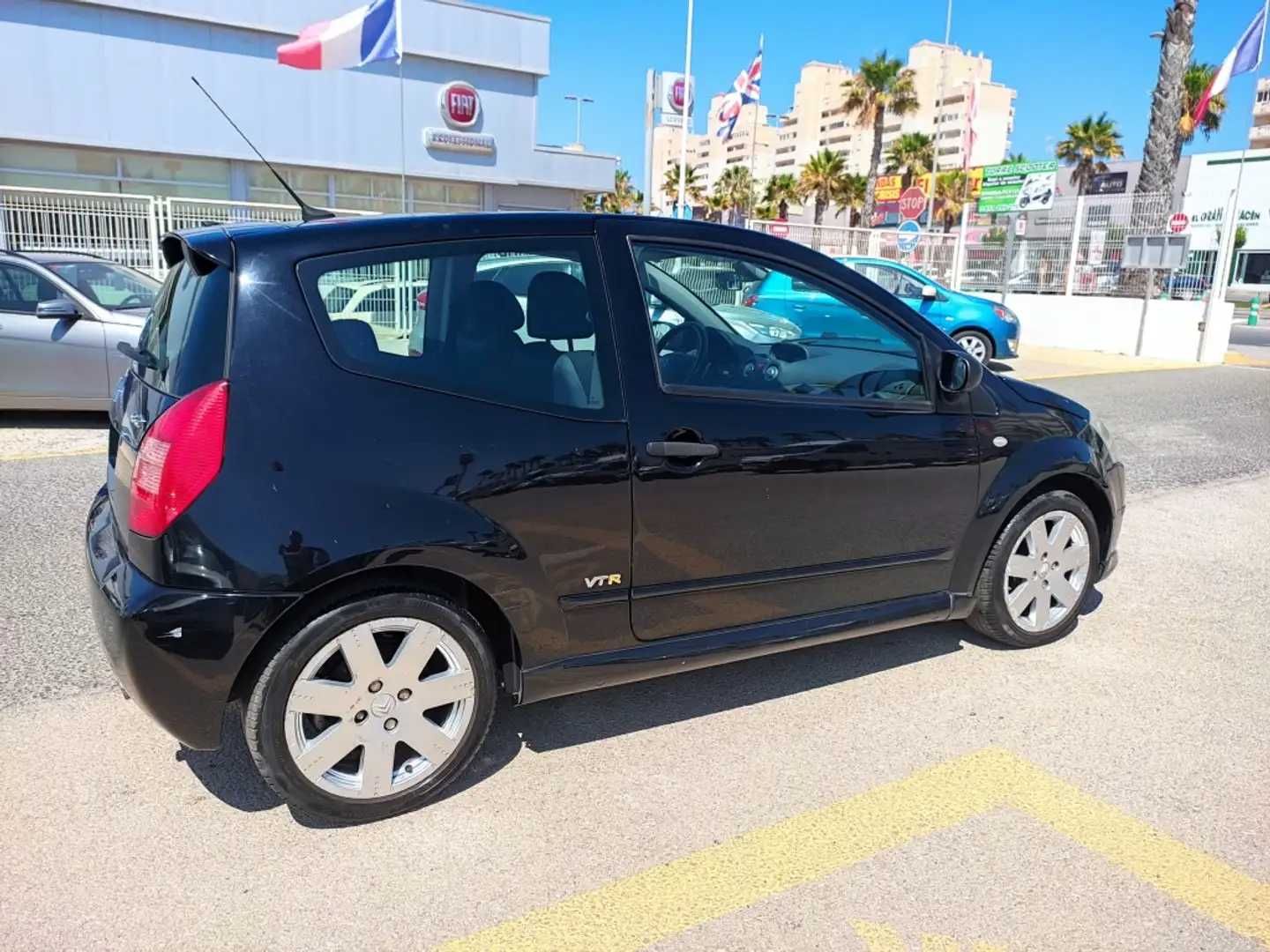 Citroen c2 1.4i vtr 2 броя на части