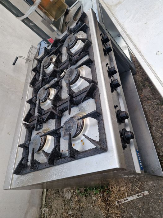 Marmida gatit electrica, Aragaz 2-4-6 ochiuri cu banc inox, de putere