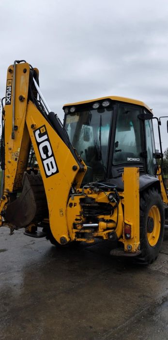 Vând buldoexcavator JCB 3 CX SISTEMASTER