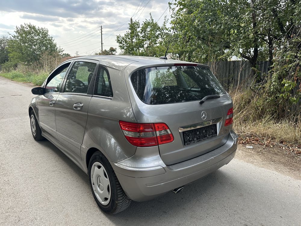 Mercedes B200CDI на части