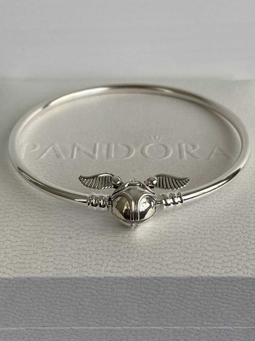 Гривна Пандора|Pandora