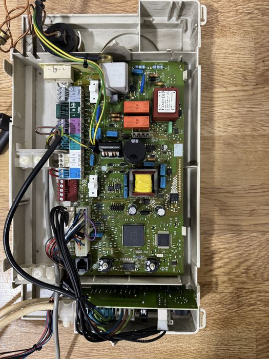 Placa electronica VAILLANT.