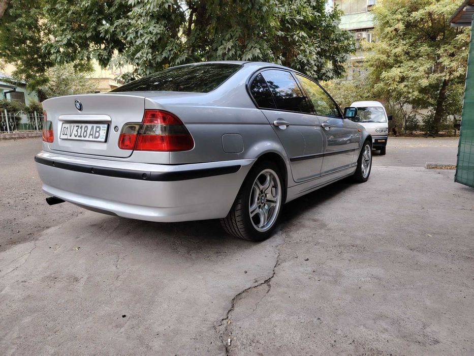 BMW e46 restail. 2004 год