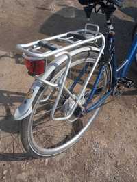 Vând bicicleta semi electrică