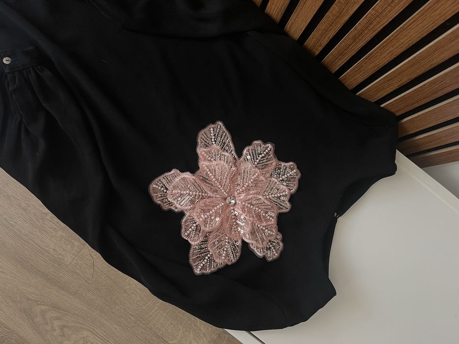 Rovhita neagra cu accesoriu roz